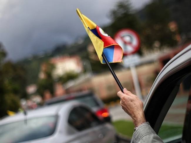 Pulso País: colombianos apoyan medida de aseguramiento contra Álvaro Uribe y constituyente