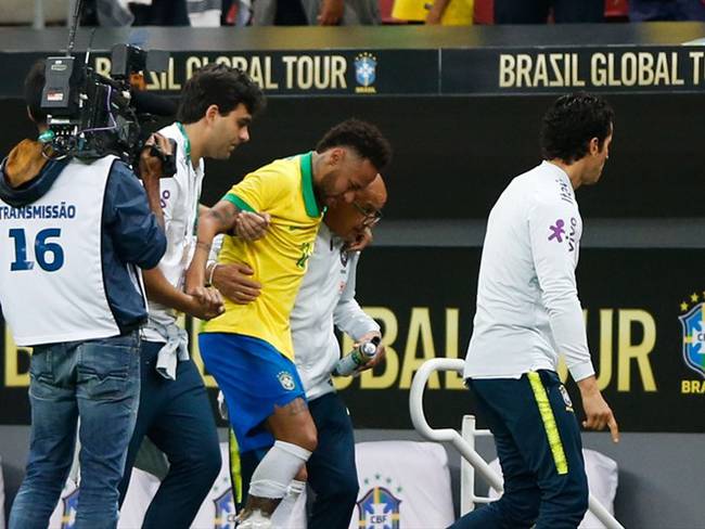 Neymar se lesionó cuando jugaba el amistoso del miércoles contra Catar. Foto: Getty Images