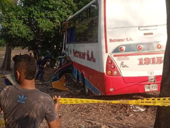 13 personas heridas deja grave accidente de tránsito en Moñitos. Foto: cortesía comunidad La Doctrina.
