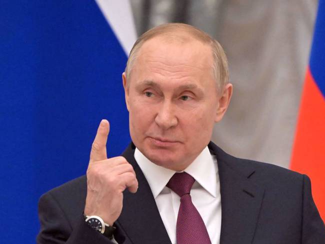 Concejales rusos piden la destitución de Vladimir Putin por “traición”
