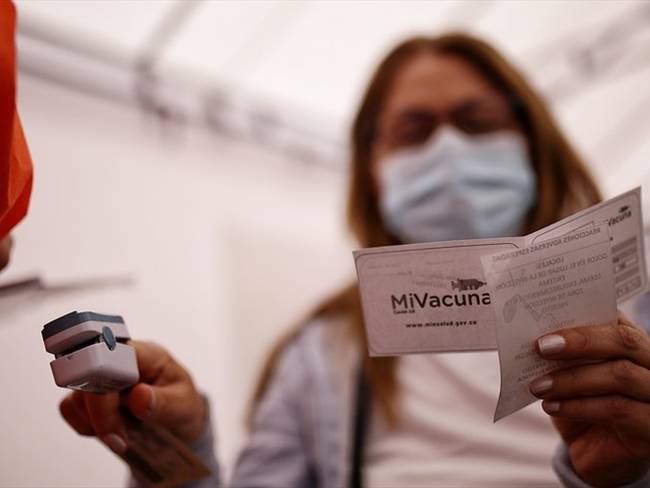Se exigirá en Colombia el carné de vacunación para eventos masivos. Foto: Colprensa