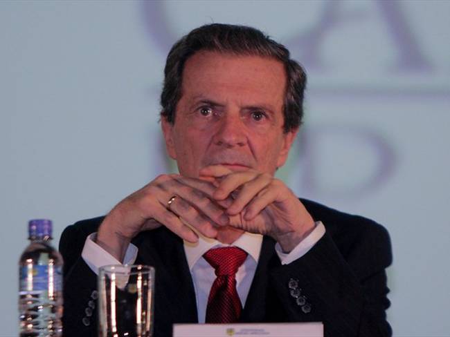 Fernando Londoño pide la renuncia del presidente Iván Duque. Foto: Colprensa