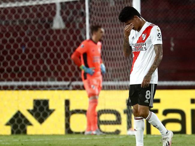 Críticas a Jorge Carrascal por su expulsión ante Palmeiras. Foto: Marcos Brindicci - Pool/Getty Images
