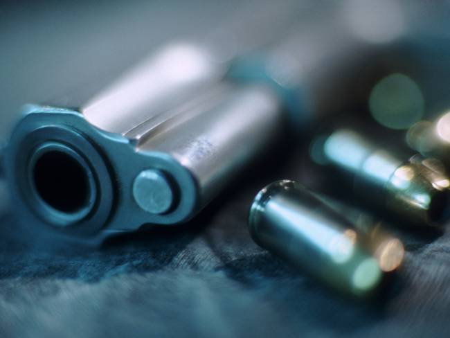 Imagen de referencia de pistola. Foto: Getty Images.