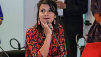 Se 'rajó' la ministra de Minas, Irene Vélez, con los periodistas