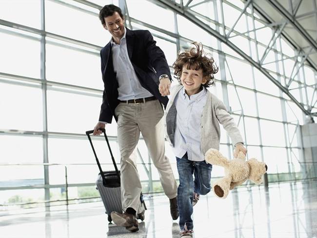 Requisitos necesarios para salir del país con menores de edad. Foto: Getty Images