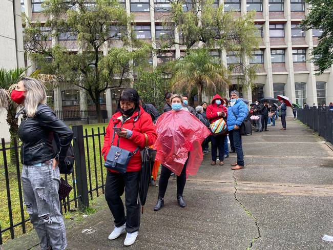 “Es una vergüenza”: siguen las fallas en el sistema para pago de impuestos en Bogotá