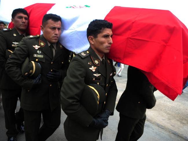 Funeral de un soldado peruano. Foto: ERNESTO BENAVIDES/AFP via Getty Images