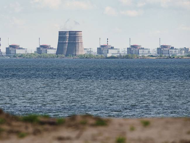 Vista de la planta nuclear de Zaporiyia, Ucrania. (Photo by Ed JONES / AFP) (Photo by ED JONES/AFP via Getty Images)