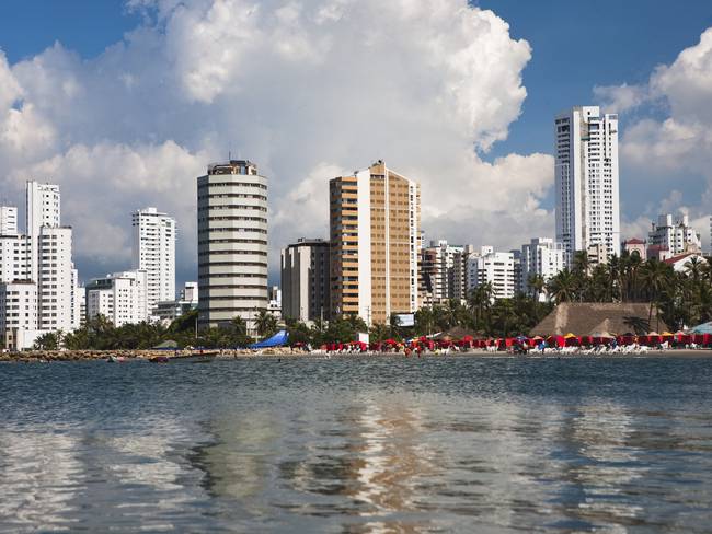 Turistas estaban drogados y no querían pagar: líder sobre pelea en playa de Cartagena