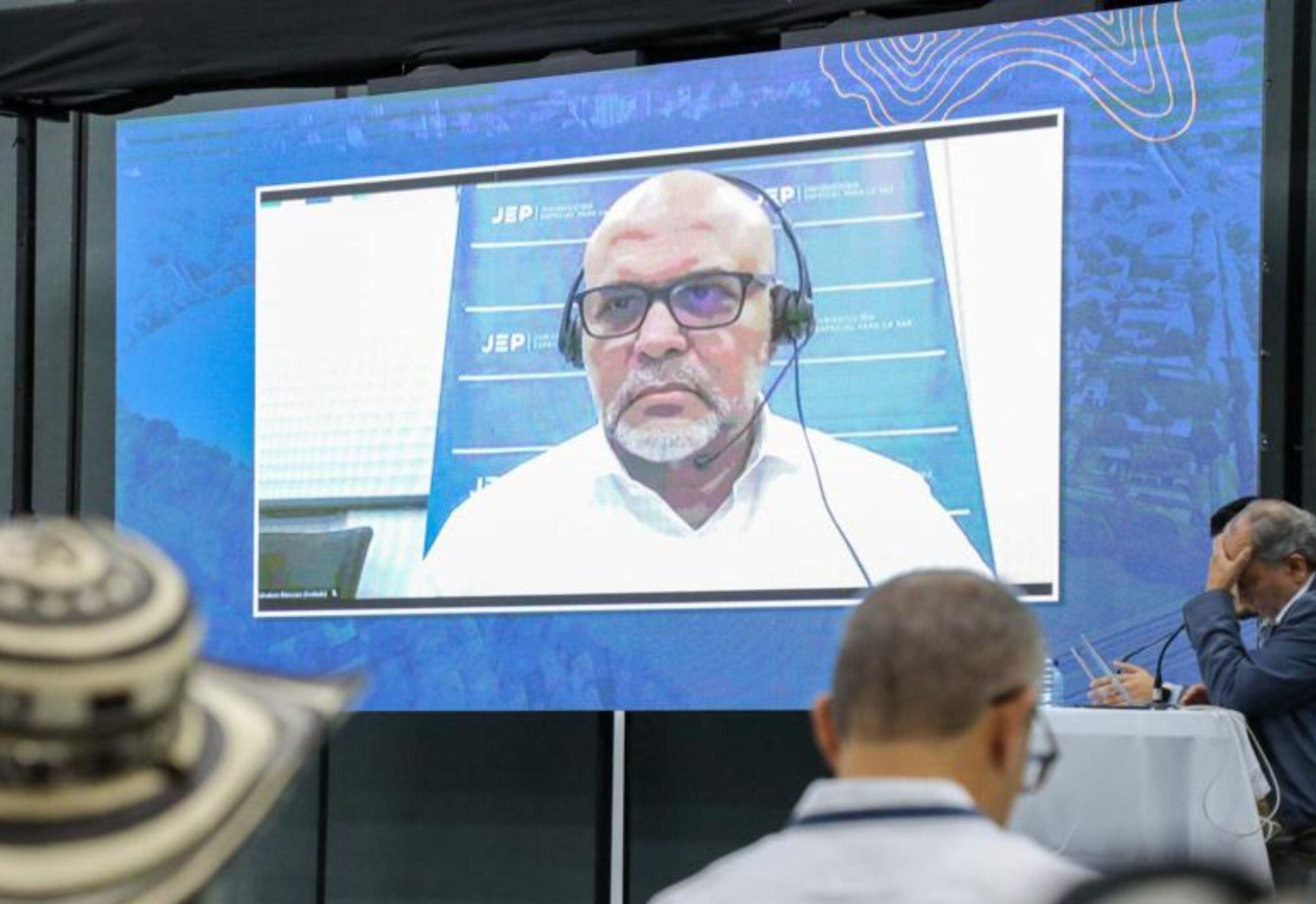 ¿Renunciará Salvatore Mancuso a Justicia y Paz o a la JEP?