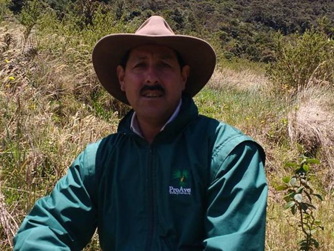 Aquí en Colombia es un peligro latente ofrecer su servicio por el cuidado del medio ambiente: Habla César Lozano. Foto: Twitter: @ProAvesColombia