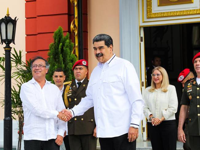 Reunión entre Gustavo Petro y Nicolás Maduro. Foto Twitter: @NicolasMaduro