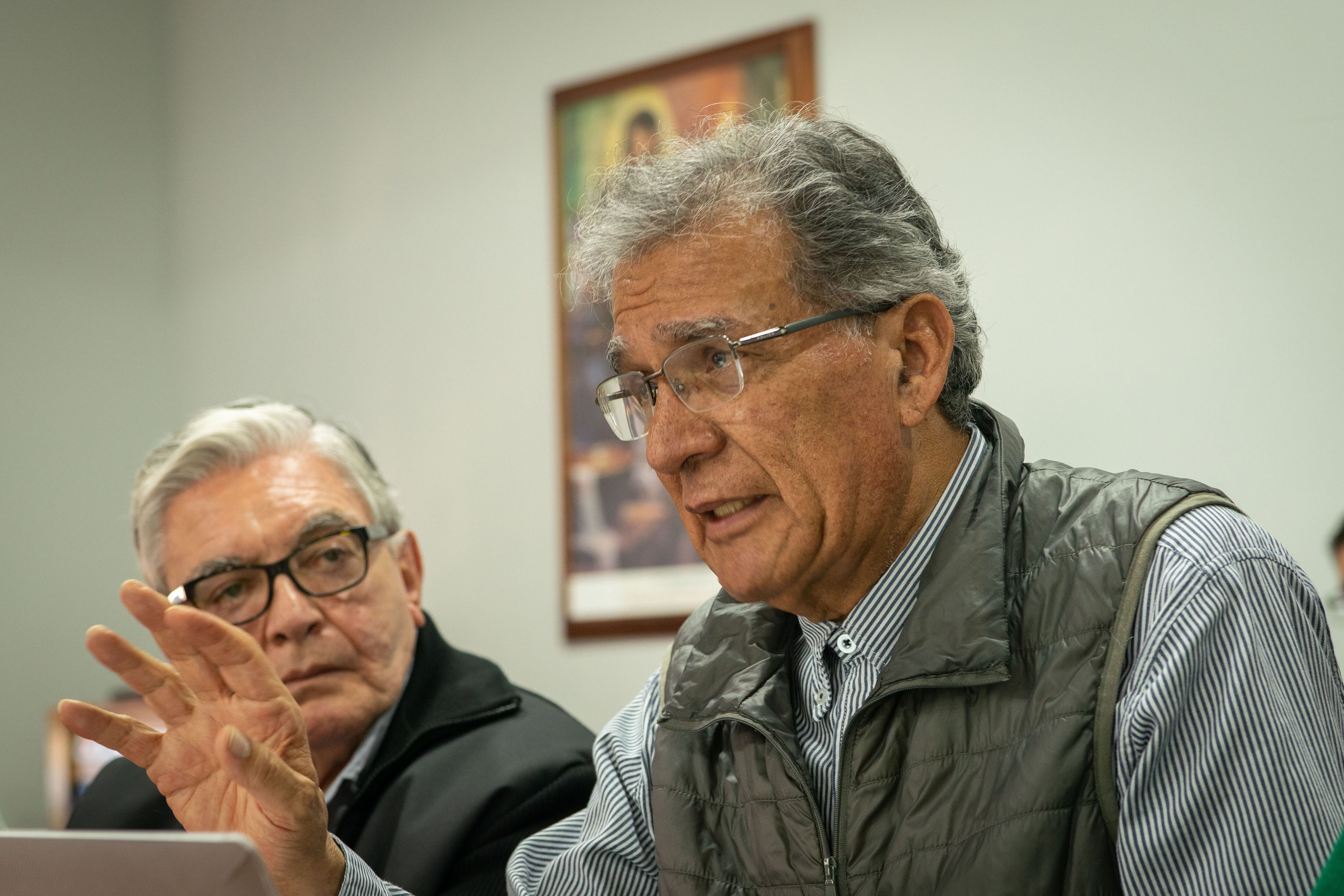 Jefe negociador defiende participación de disidentes en reuniones con ministerios