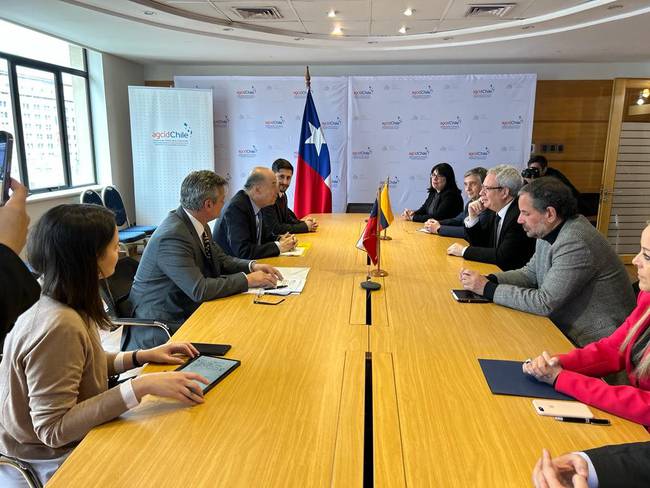 Reunión entre el Gobierno Petro y la Agencia Chilena de Cooperación Internacional. Foto: Cortesía Presidencia.