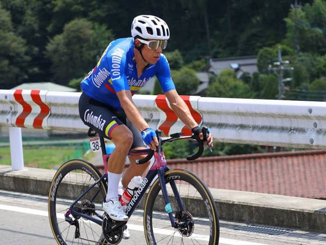 El ciclista colombiano fue protagonista en la carrera de ruta de los XXXII Juegos Olímpicos Tokio 2020.. Foto: Tim de Waele/Getty Images