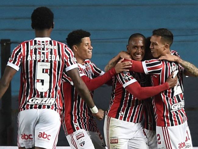 Sao Paulo ganó 3-1 en el Cilindro de Avellaneda y avanzó a la siguiente fase del torneo internacional. Foto: Getty Images
