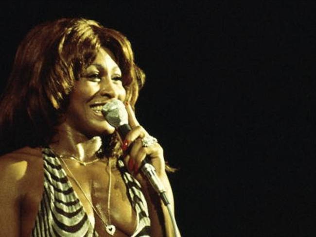 Recordando a Tina Turner: así tocó en vivo el maestro Leon Blue para La W