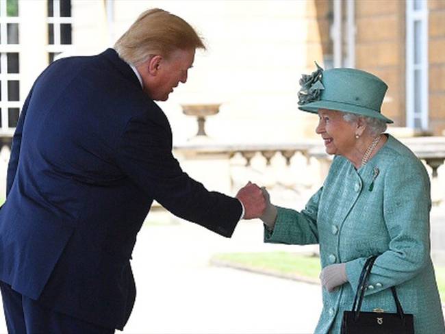 Trump, recibido en Buckingham por la reina Isabel y el príncipe Carlos. Foto: Getty Images