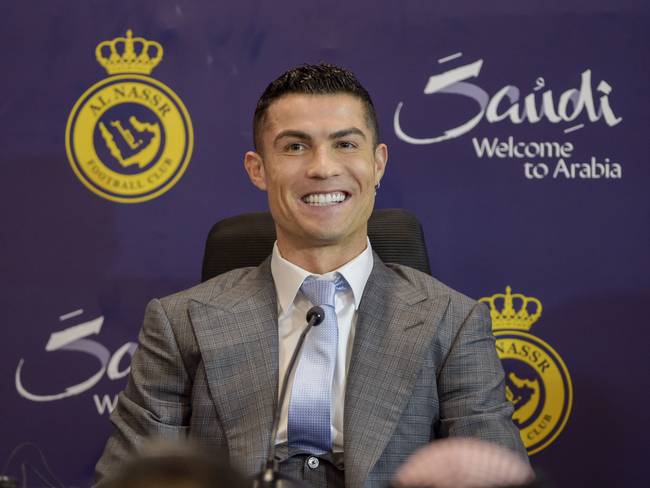 Cristiano Ronaldo en su presentación con Al Nassr. (Photo by Khalid Alhaj/MB Media/Getty Images)