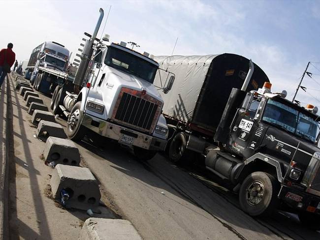 Camioneros esperan retomar envíos de carga y operaciones comerciales con Venezuela. Foto: Colprensa