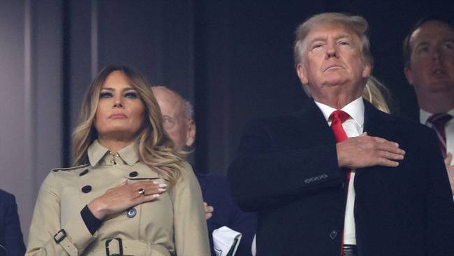 Melania Trump vuelve a protagonizar otro desplante en público a su marido. Foto: Getty Images/Elsa / Fotógrafo de plantilla