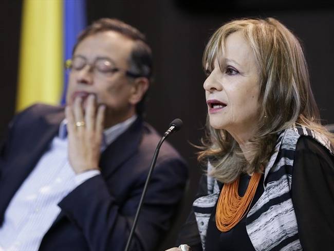 La representante a la Cámara, Ángela María Robledo mostró su preocupación por los recientes asesinatos de dirigentes de Colombia Humana. Foto: Colprensa / SERGIO ACERO