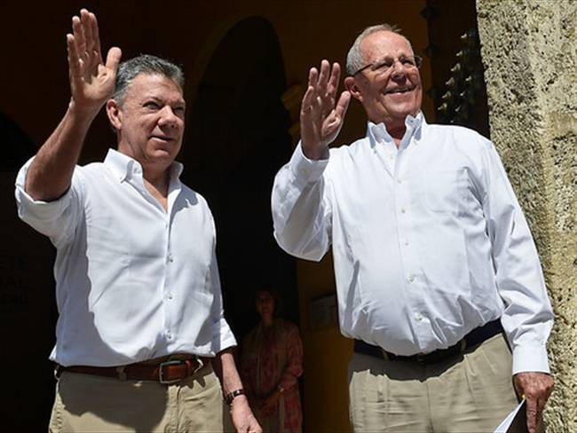 Santos y Kuczynski hicieron un llamado para que se dé una transición pacífica en Venezuela. Foto: Colprensa