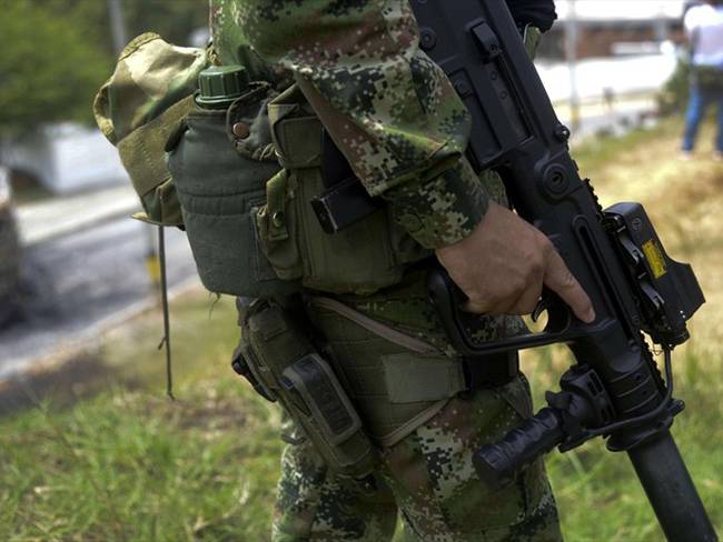 Hay tensión entre las fuerzas militares, defensores de derechos humanos y líderes campesinos en el sector de Puerto Cachicamo. Foto: Getty Images