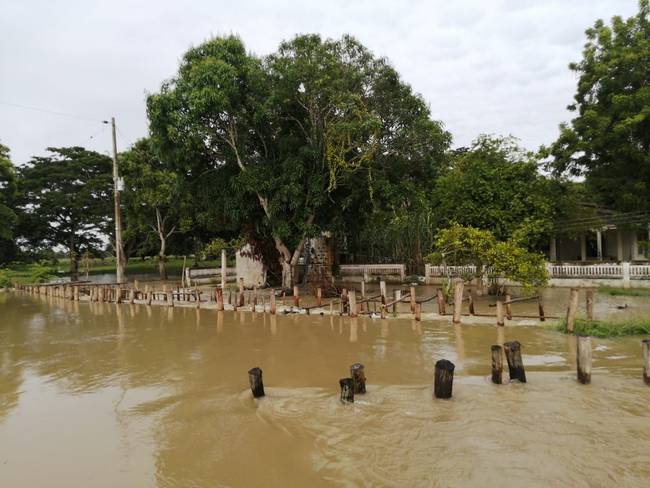 Obra de mitigación de riesgo de inundaciones quedó bajo agua en zona rural de Lorica, Córdoba. Foto: cortesía 