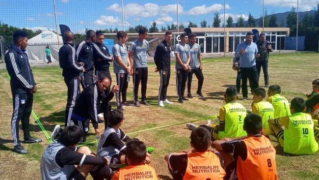Los consejos de los jugadores del LA Galaxy a los niños colombianos. Foto: Redacción W Radio