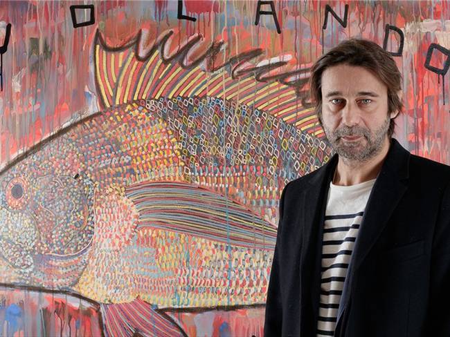 El actor español Jordi Molla calificó su nueva colección de pinturas como &quot;obras irónicas&quot;. Foto: Getty Images