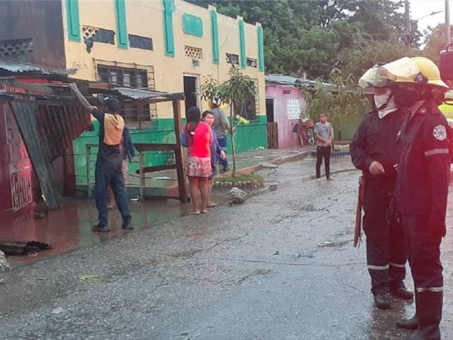 Las atenciones por las lluvias también llegan a la zona rural del municipio. Foto: Cortesía Bomberos de Ciénaga