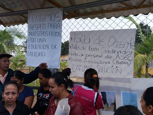 Los manifestantes aseguraron que las directivas del plantel y las autoridades municipales no han solucionado la falta de un docente. Foto: Cortesía Pedro Ceballos