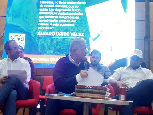 Álvaro Uribe en Tunja. Foto]. Jorge Herera / W Radio