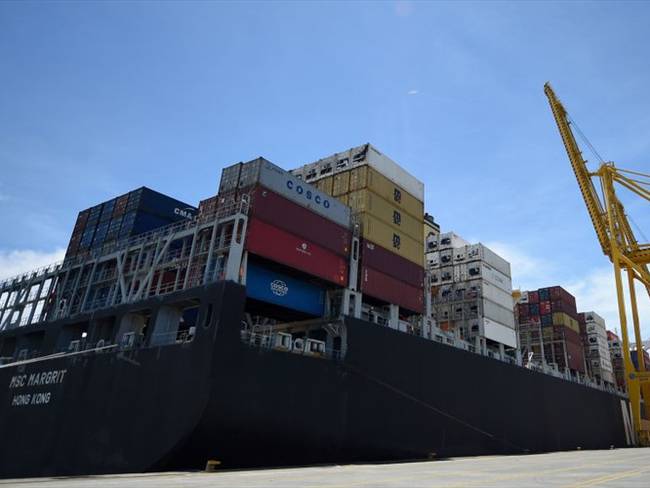 Las importaciones en el octavo mes del año alcanzaron los 5.348,5 millones de dólares CIF y presentaron un aumento de 49,8%. Foto: Getty Images / RAUL ARBOLEDA