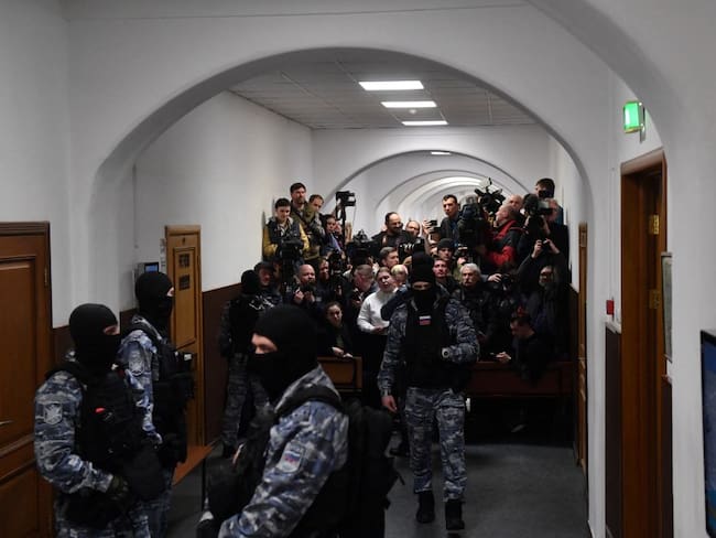 Juicio contra presuntos responsables de atentado en Rusia. Foto: Getty Images.