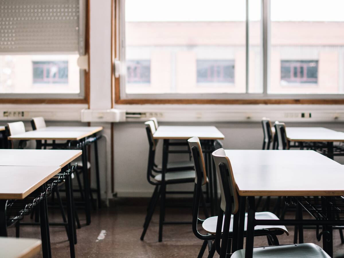 Más de 24.000 estudiantes y docentes afectados por conflicto armado en Colombia en 2024