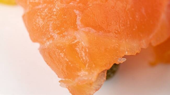 El salmón contiene vitaminas que ayudan al organismo. Foto: Getty Images.