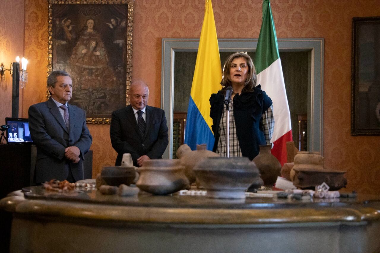 Piezas arqueológicas colombianas que retornaron desde Italia. Foto: Cancillería Colombia