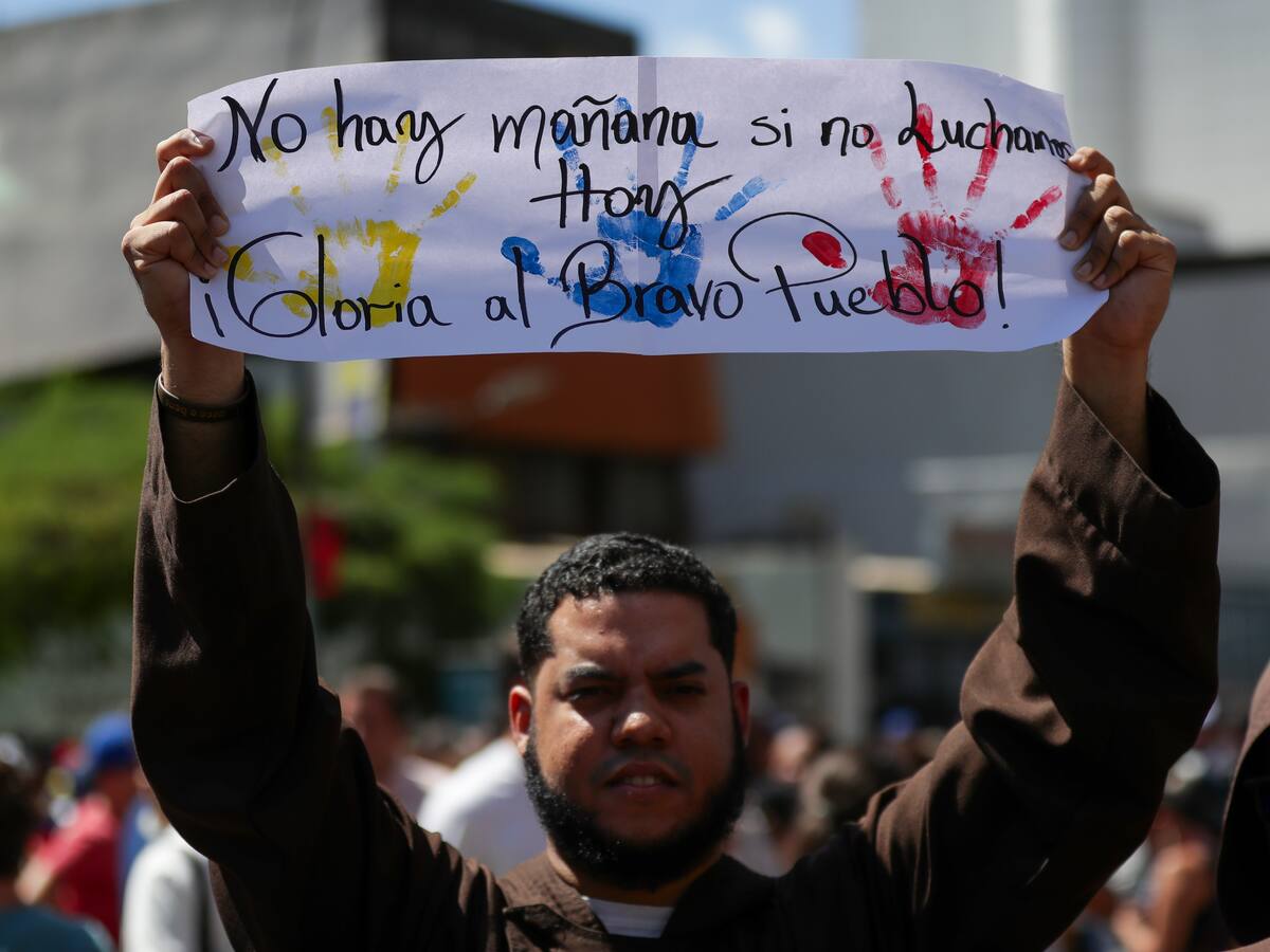 Decenas de venezolanos se manifiestan en Brasil para protestar contra Maduro
