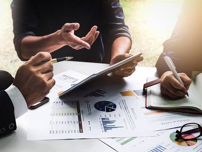 ¿En qué consiste el programa "ojos en el mundo"?