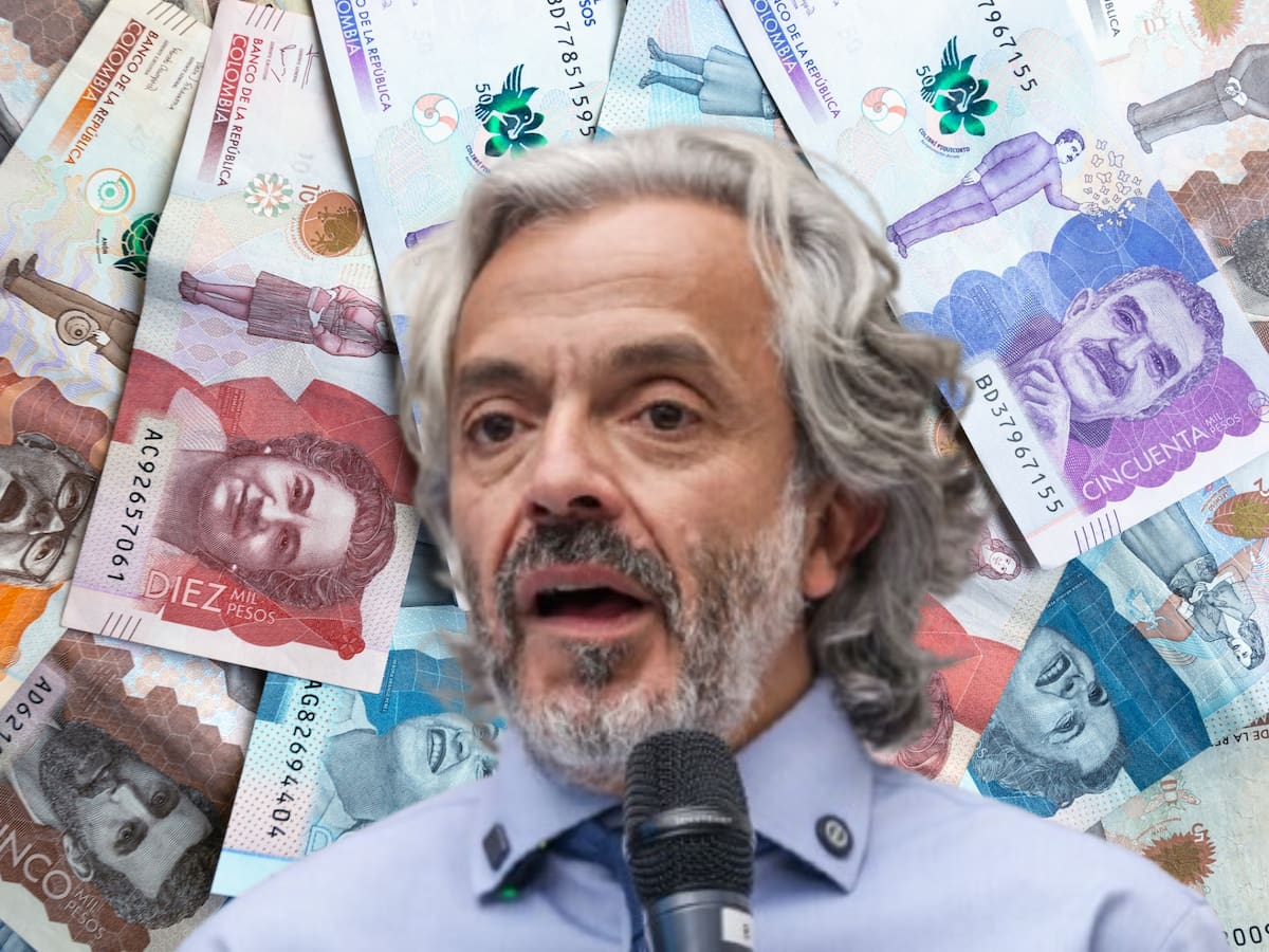 “Buena noticia para 1 de cada 10 colombianos”: precandidato Juan Daniel Oviedo por alza del mínimo