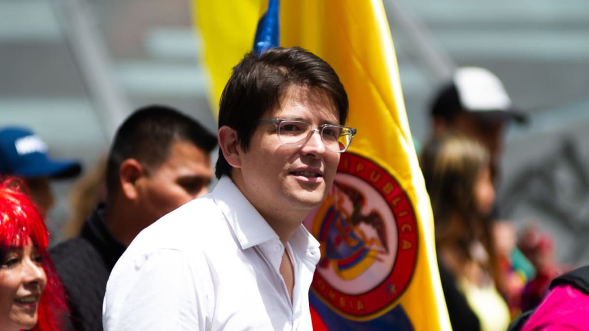 Otro sindicato de MinDefensa criticó demanda contra Miguel Uribe