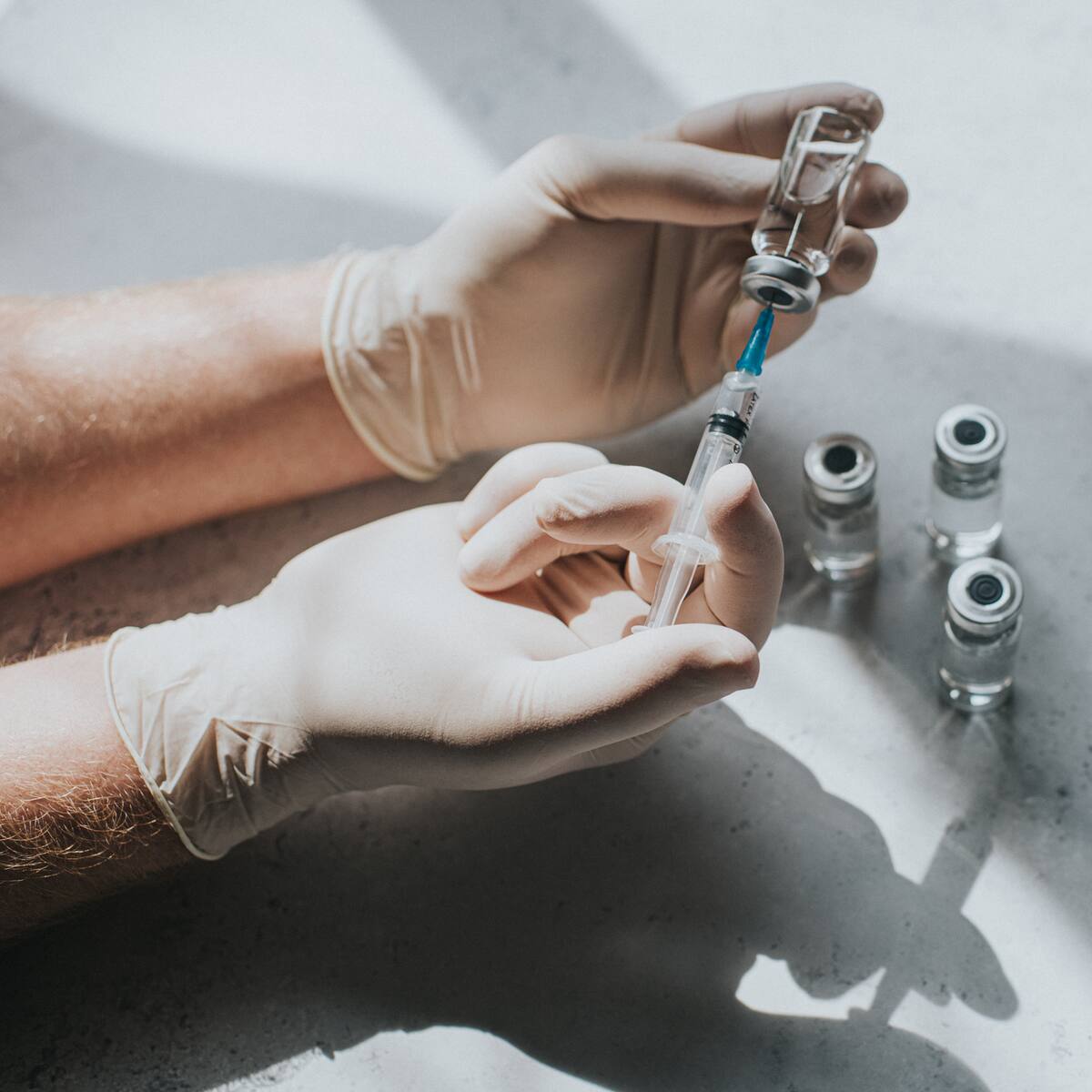 Vacuna rusa contra el cáncer estaría casi lista: ¿en qué va la patente?