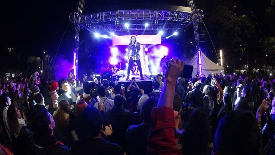 La banda holandesa No Longer Music se presenta en Bogotá. Foto: Cortesía