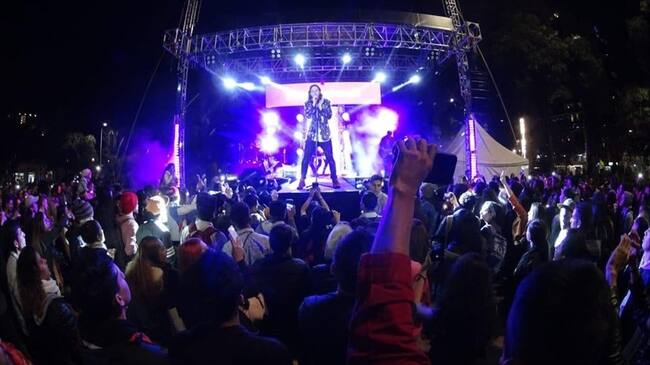 La banda holandesa No Longer Music se presenta en Bogotá. Foto: Cortesía