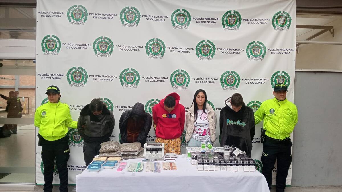 Químico farmacéutico lideraba banda dedicada a la elaboración de drogas sintéticas en Bogotá