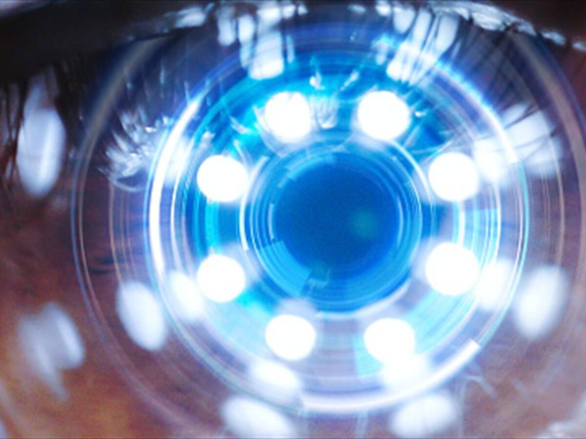 Llega el primer robot capaz de realizar operaciones oculares