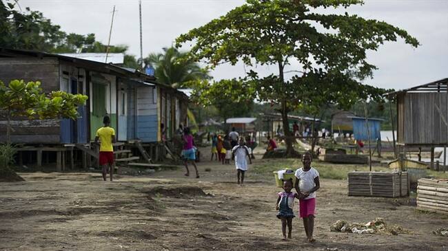 El gobernador del departamento del Chocó, Ariel Palacios, y el veedor de salud, Manuel Gil, hablaron sobre la infraestructura actual en materia de salud.. Foto: Getty Images